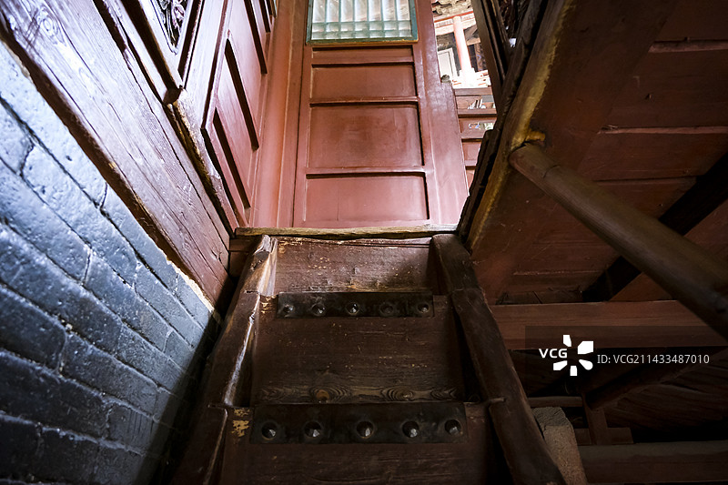 山西大同悬空寺险峻的建筑外观图片素材