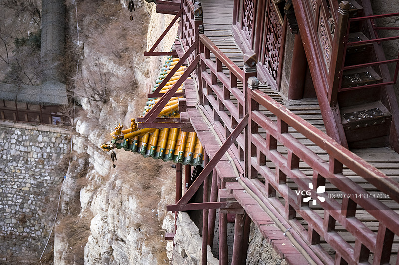 山西大同悬空寺险峻的建筑外观图片素材