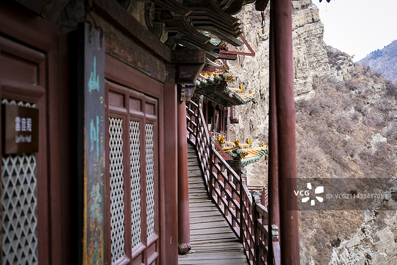 山西大同悬空寺险峻的建筑外观图片素材