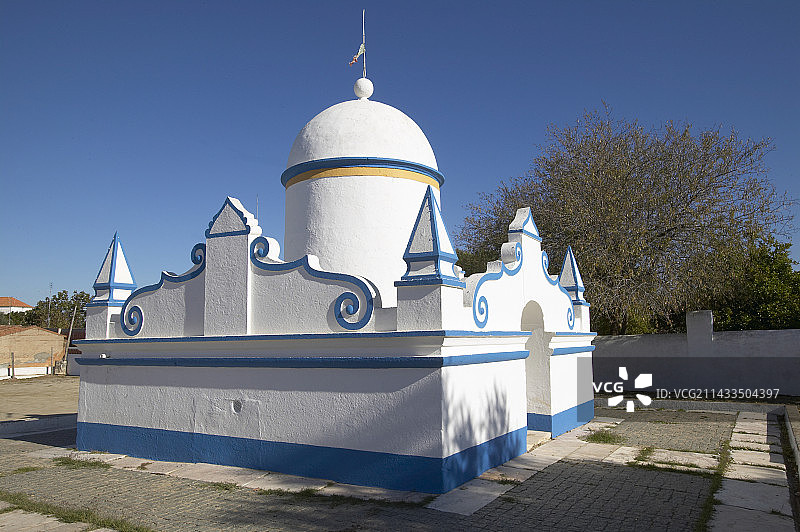 葡萄牙的穹顶封闭式水井图片素材