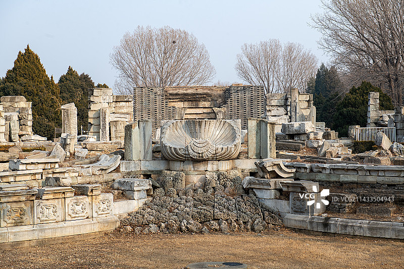 北京圆明园遗址公园海晏堂遗址冬季风光图片素材