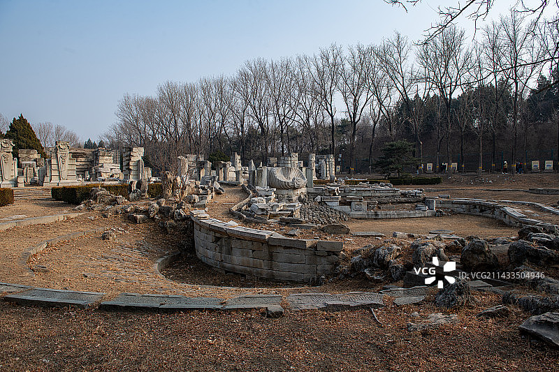 北京圆明园遗址公园海晏堂遗址冬季风光图片素材