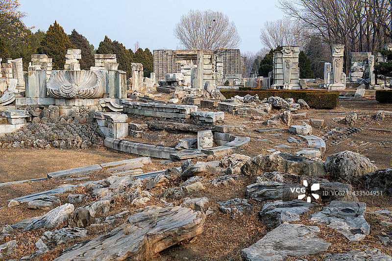 北京圆明园遗址公园海晏堂遗址冬季风光图片素材