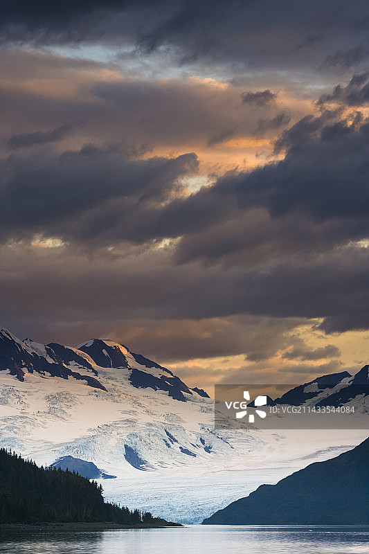 哈里曼冰川图片素材