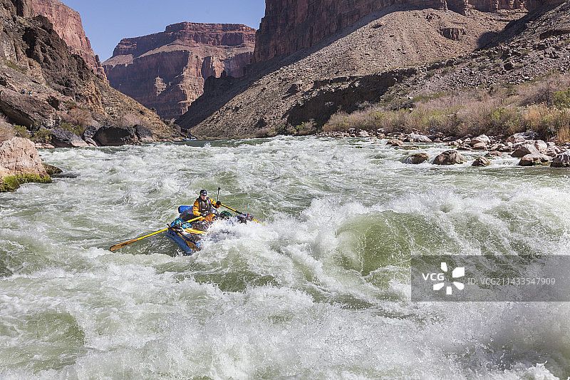 白水漂流熔岩急流图片素材