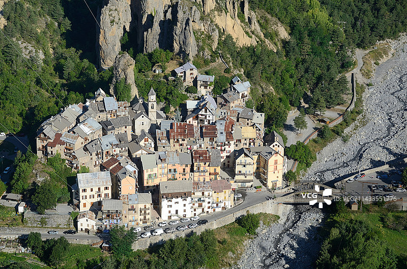 滨海阿尔卑斯省佩奥内鸟瞰图图片素材