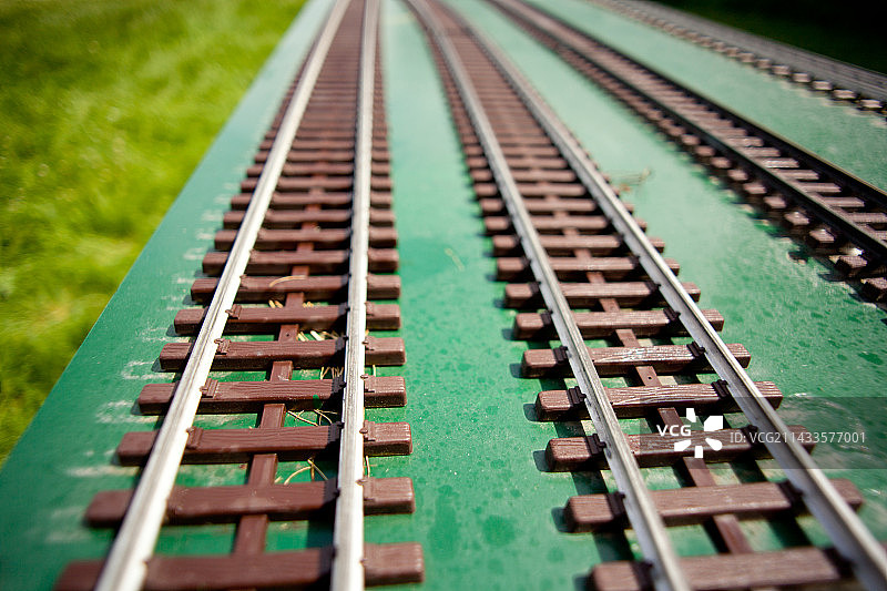 户外模型铁轨图片素材