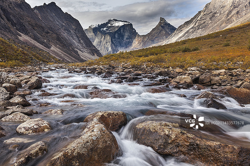 阿里格奇溪和阿里格奇峰图片素材