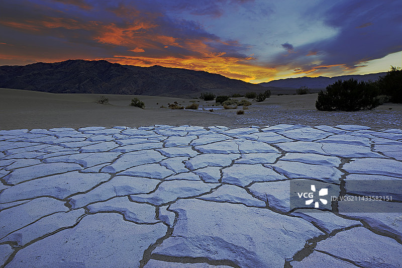从梅斯基特平原沙丘观赏日落图片素材