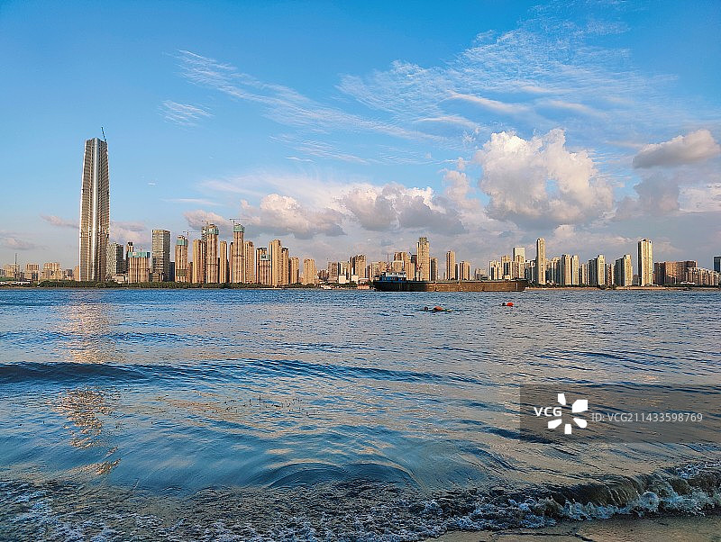 夏日江滩图片素材