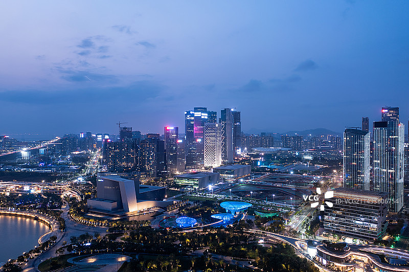 深圳宝安中心区夜景图片素材