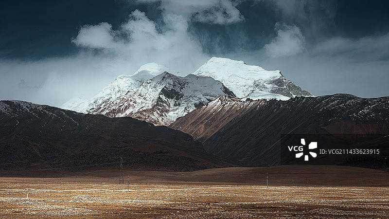 念青唐古拉雪山图片素材