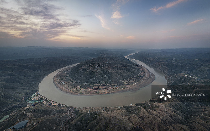 黄河第一湾——乾坤湾日出图片素材