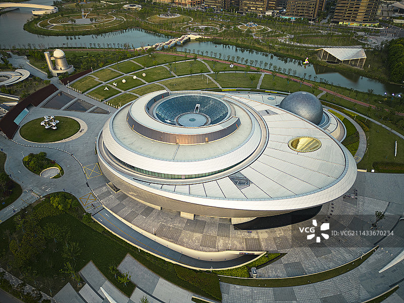 上海天文馆沐浴在日光中图片素材