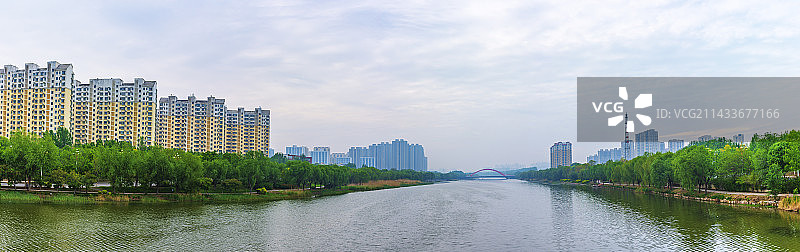 春玉翠河岸（春雨后的徒骇河岸）23.04图片素材