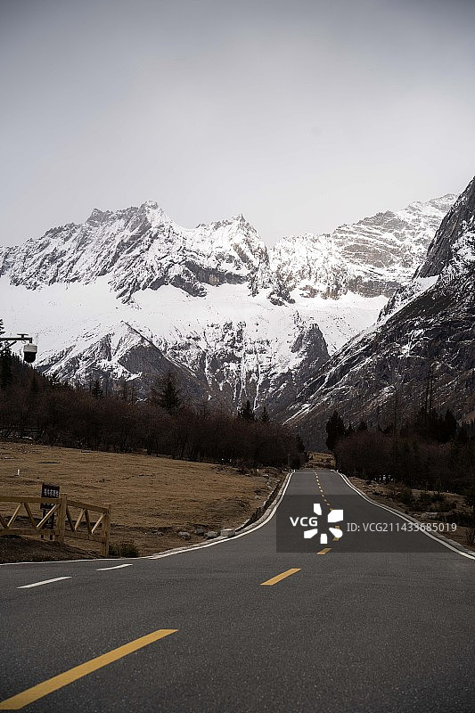 四姑娘山图片素材