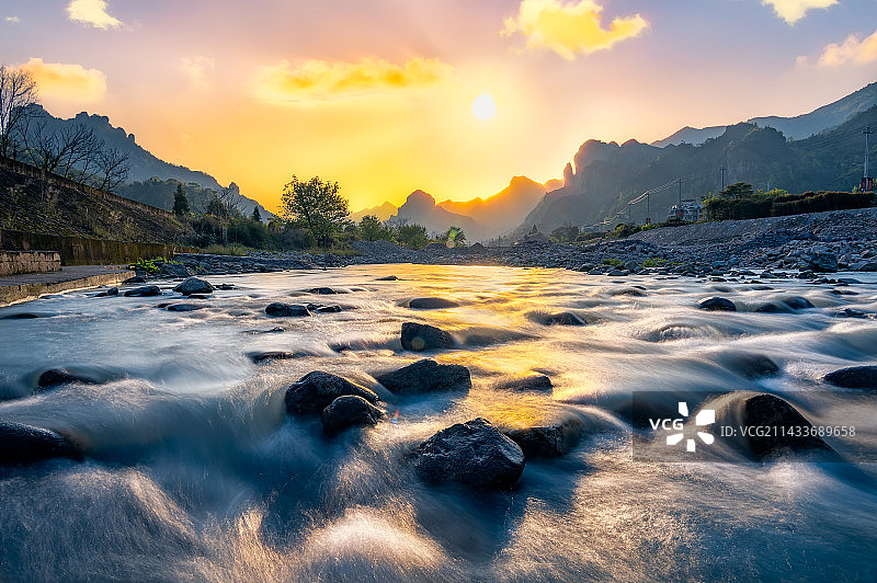 碧云暮合空相对图片素材