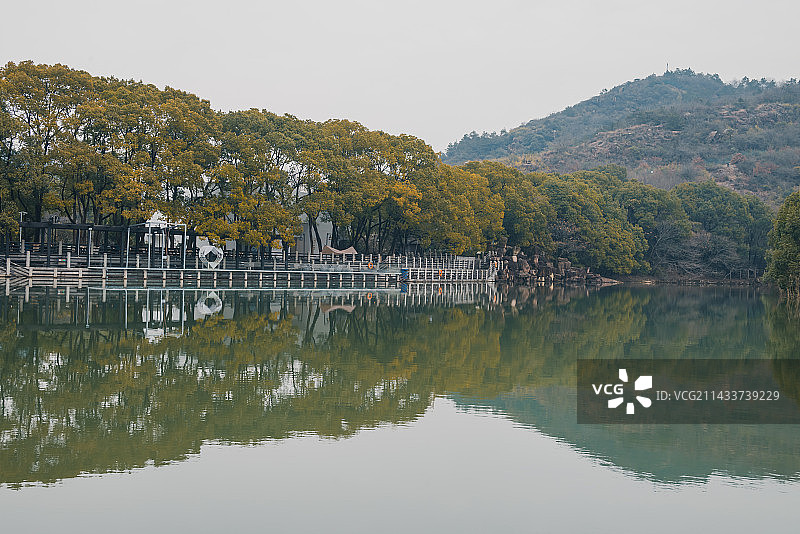 秋天的白马涧龙池景区图片素材