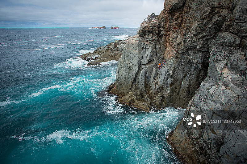 在澳大利亚塔斯马尼亚州弗雷西内科尔湾攀岩图片素材