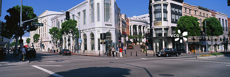 罗迪欧大道和维亚罗迪欧大道的交叉口图片素材