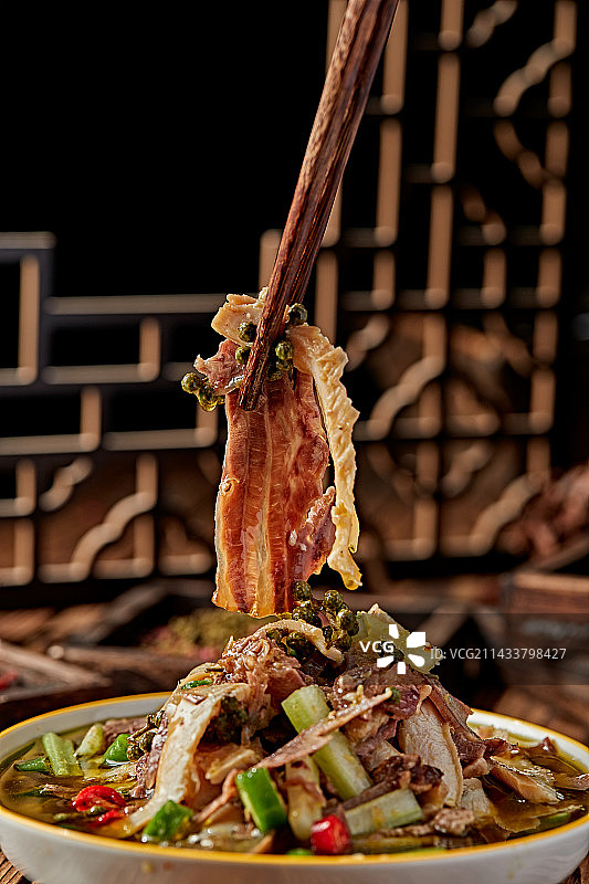 藤椒香辣夫妻肺片图片素材