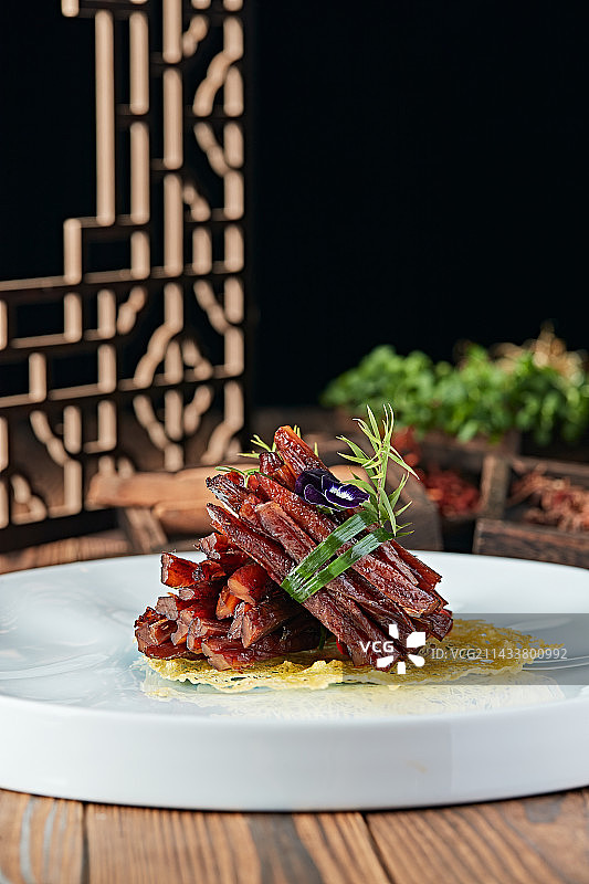 烟熏糖醋带鱼条图片素材