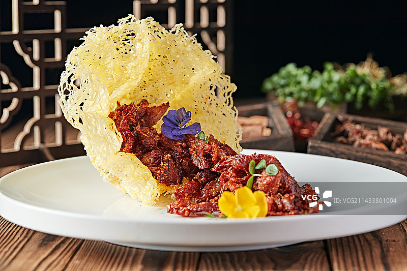 椒麻香辣火边子牛肉图片素材