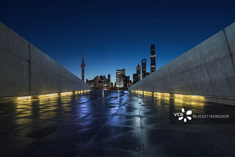 城市夜景地面图片素材