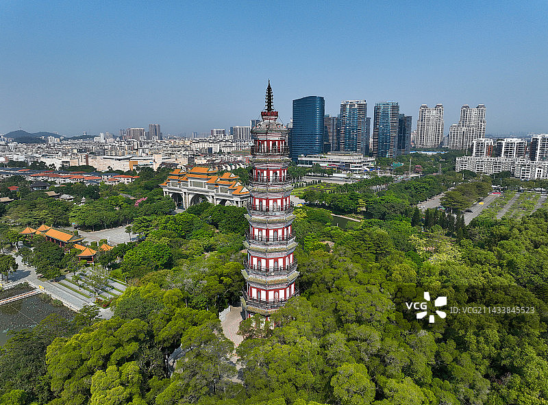 广东省佛山市顺德区顺峰山公园石牌坊青云塔航拍图片素材