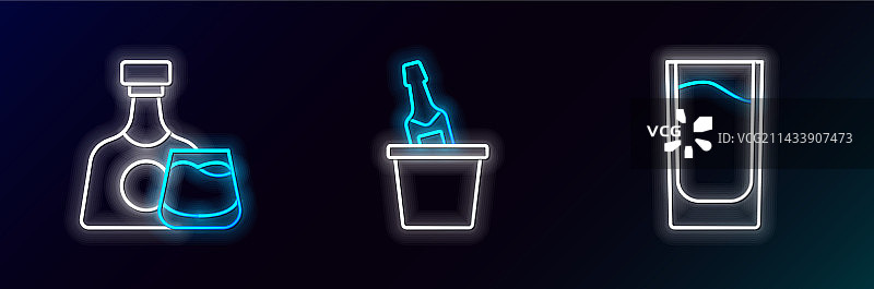 小酒杯威士忌酒瓶系列图片素材