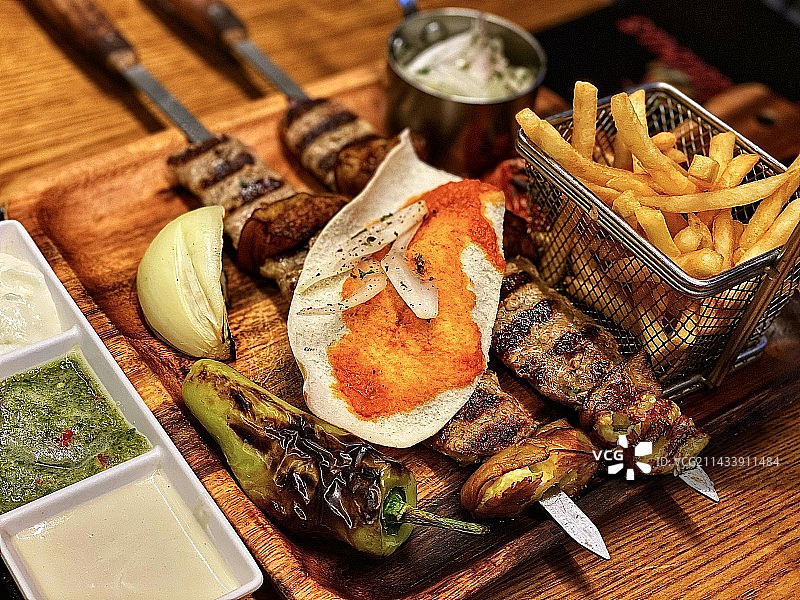 土耳其烤肉烧烤薯条图片素材