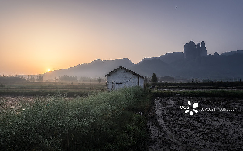 日月同辉江郎山图片素材