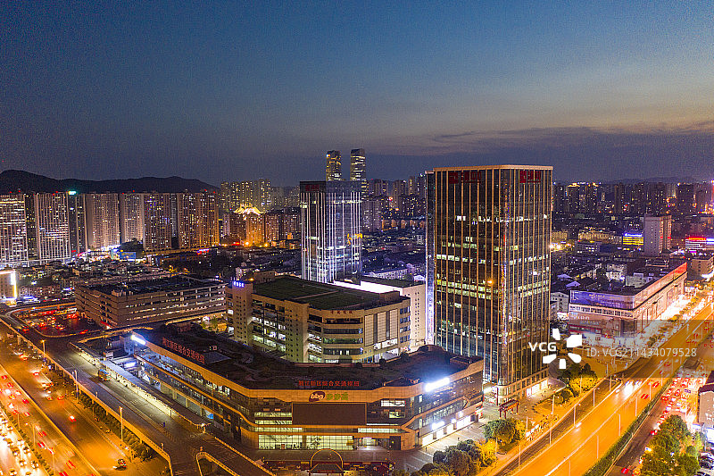 航拍湖南长沙汽车西站夜景图片素材