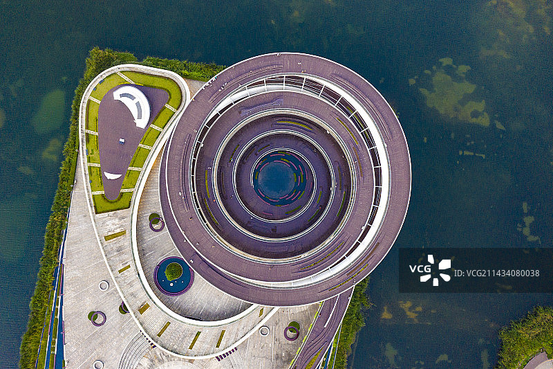 航拍湖南长沙梅溪湖夜景图片素材