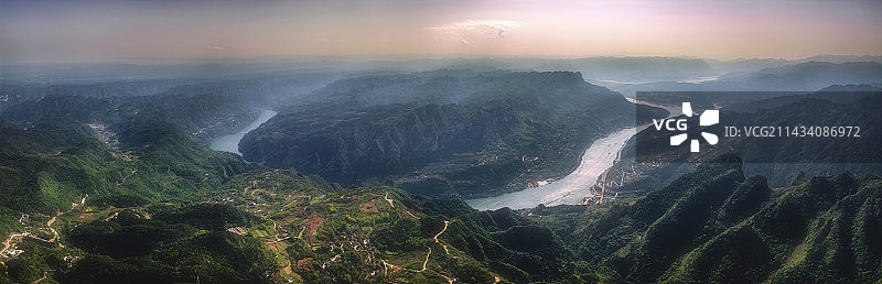 长江三峡西陵峡大转弯全景航拍图片素材