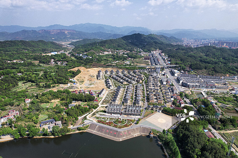 航拍视角湖北英山县乌云山茶叶公园风景图片素材