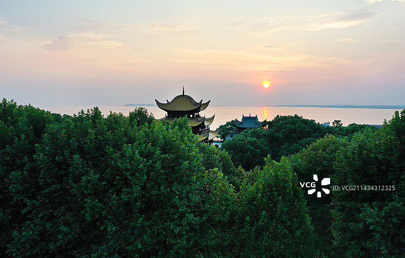 湖南省岳阳市国家重点风景名胜岳阳楼景区航拍图片素材