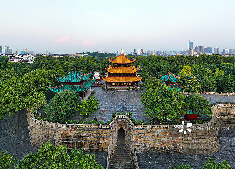 湖南省岳阳市国家重点风景名胜岳阳楼景区航拍图片素材