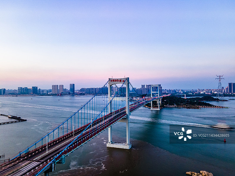 航拍汕头海湾大桥图片素材