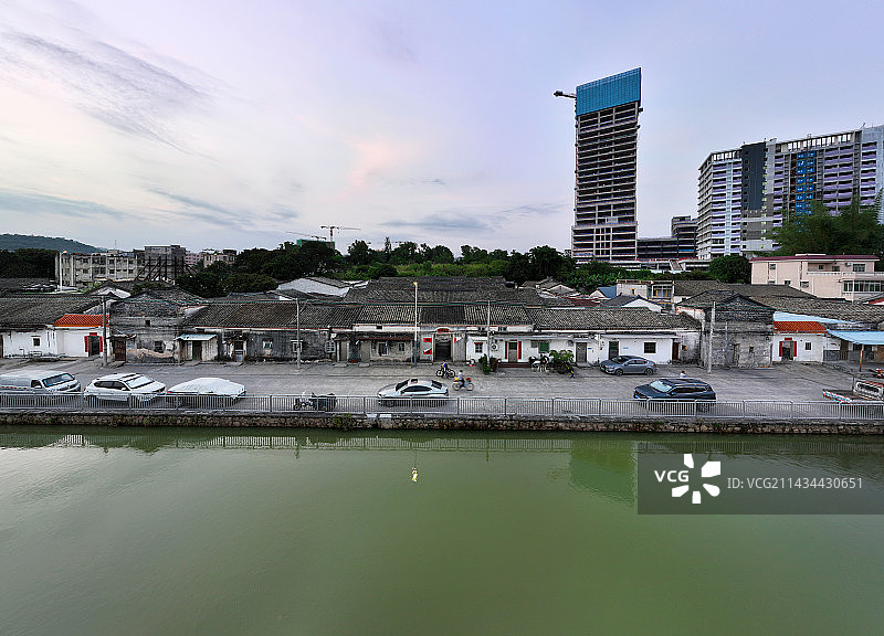 广东省深圳市龙岗区八群堂泮浪世居航拍图片素材