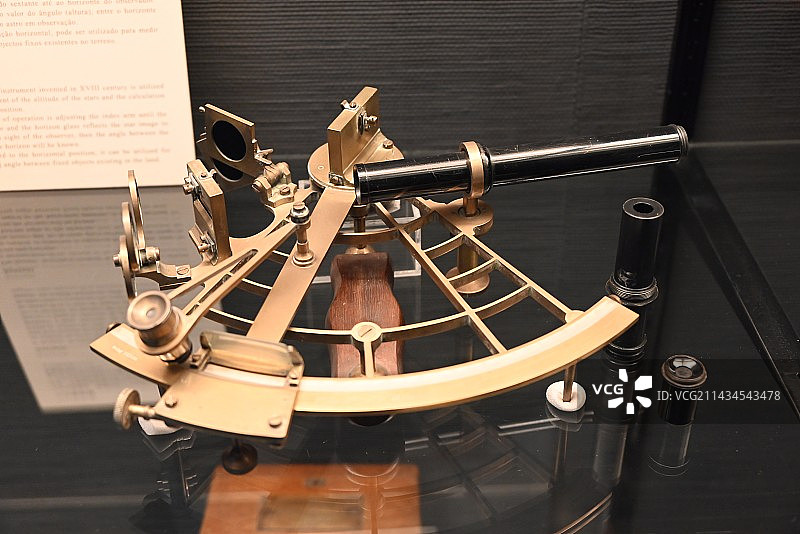澳门海事博物馆展出的六分仪图片素材