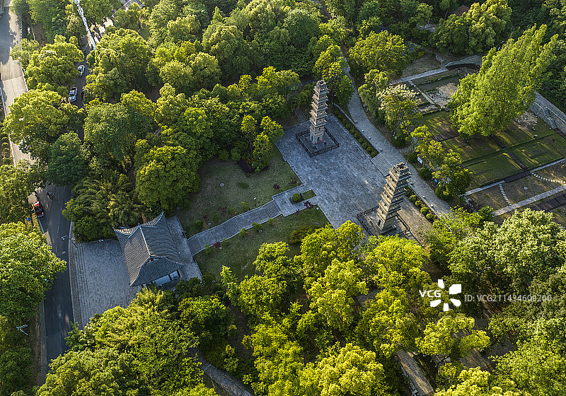 敬亭山广教寺双塔图片素材