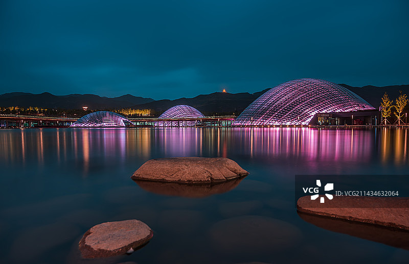 太原植物园夜景图片素材