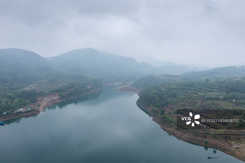 河南省洛阳市新安县黄河小浪底水库风光图片素材