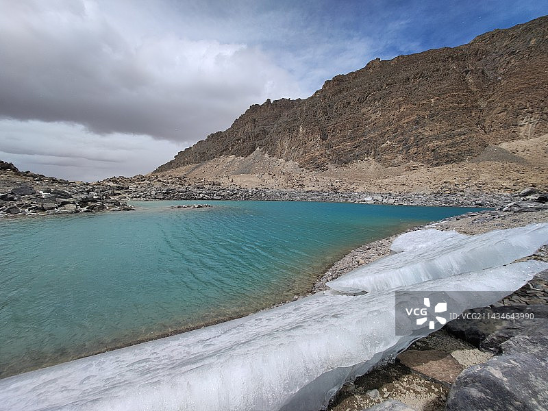 曲登尼玛冰川图片素材