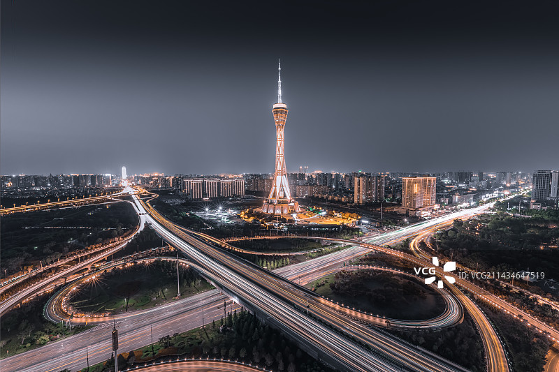 暗调福塔图片素材