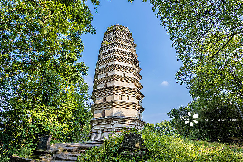 中国重庆大足石刻北山石刻景区多宝塔图片素材