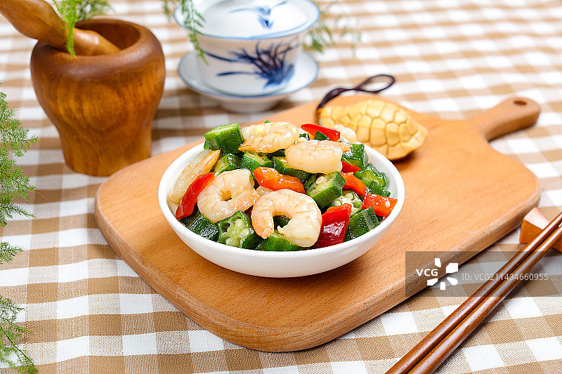 家常小炒菜肴小炒秋葵虾仁图片素材