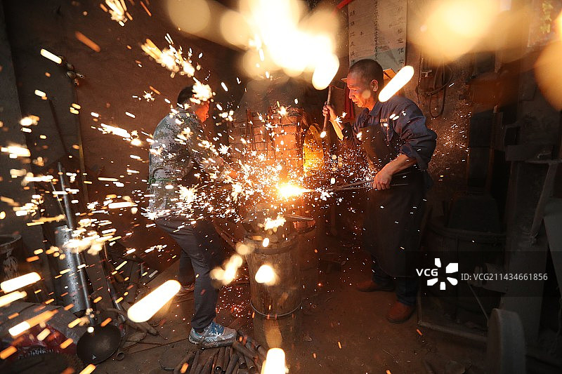 劳动节致敬普通劳动者图片素材
