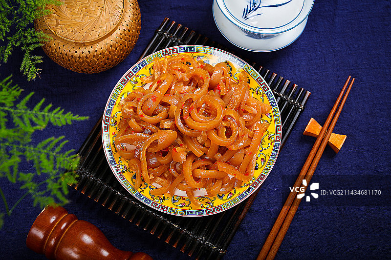 酸辣美味下酒菜凉拌猪皮图片素材